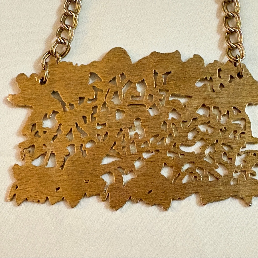 Brutalist Modernist Abstract Brass Pendant Necklace 60s–70s - Picture 8 of 10
